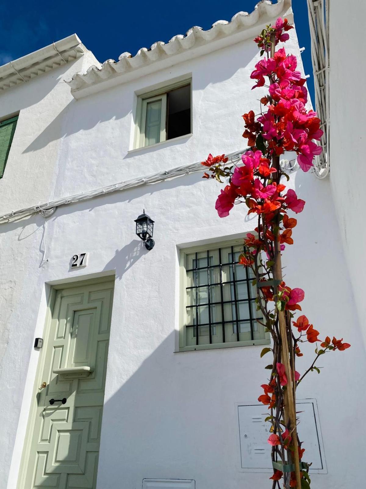 Minicasita Tipica Villa Zuheros Exterior photo